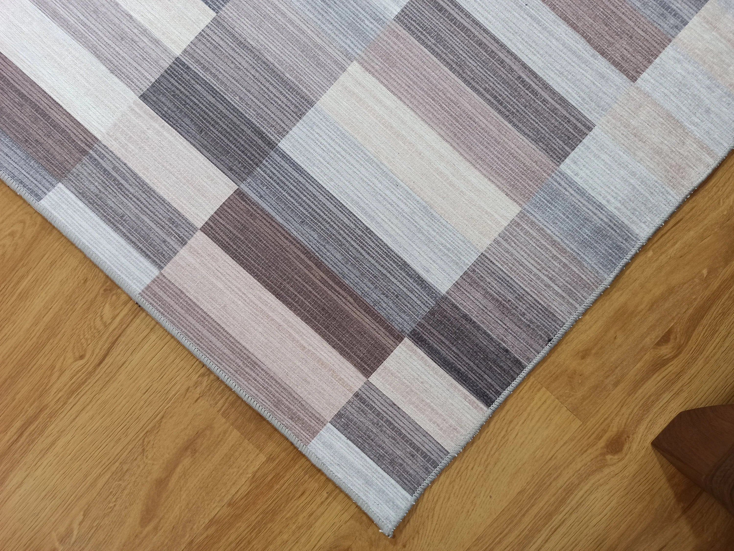 Gray Geometric Patterned Vintage Carpet - CLEARANCE - 12440OU