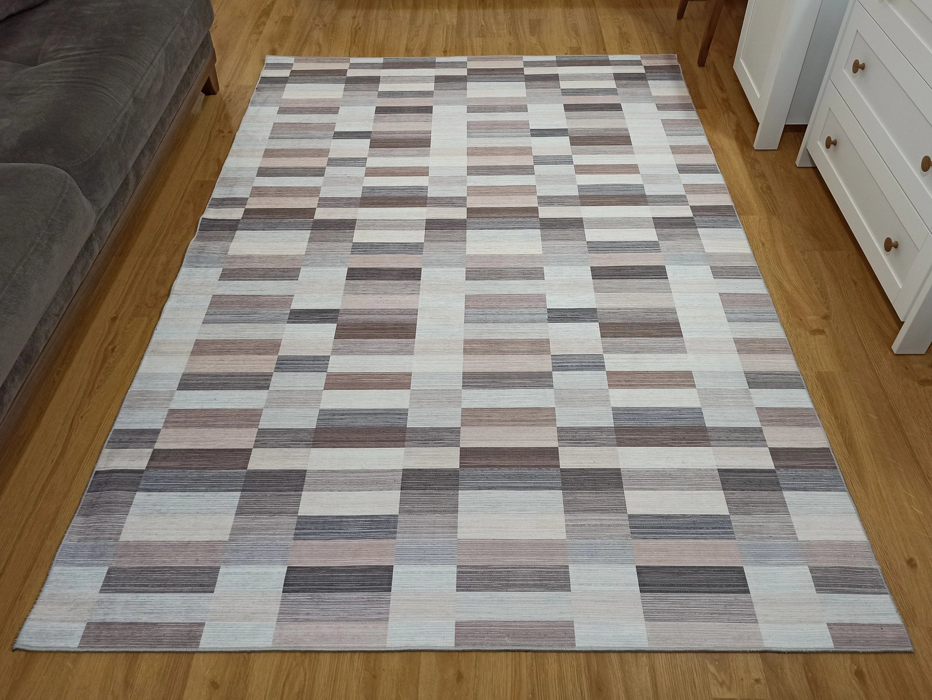 Gray Geometric Patterned Vintage Carpet - CLEARANCE - 12440OU