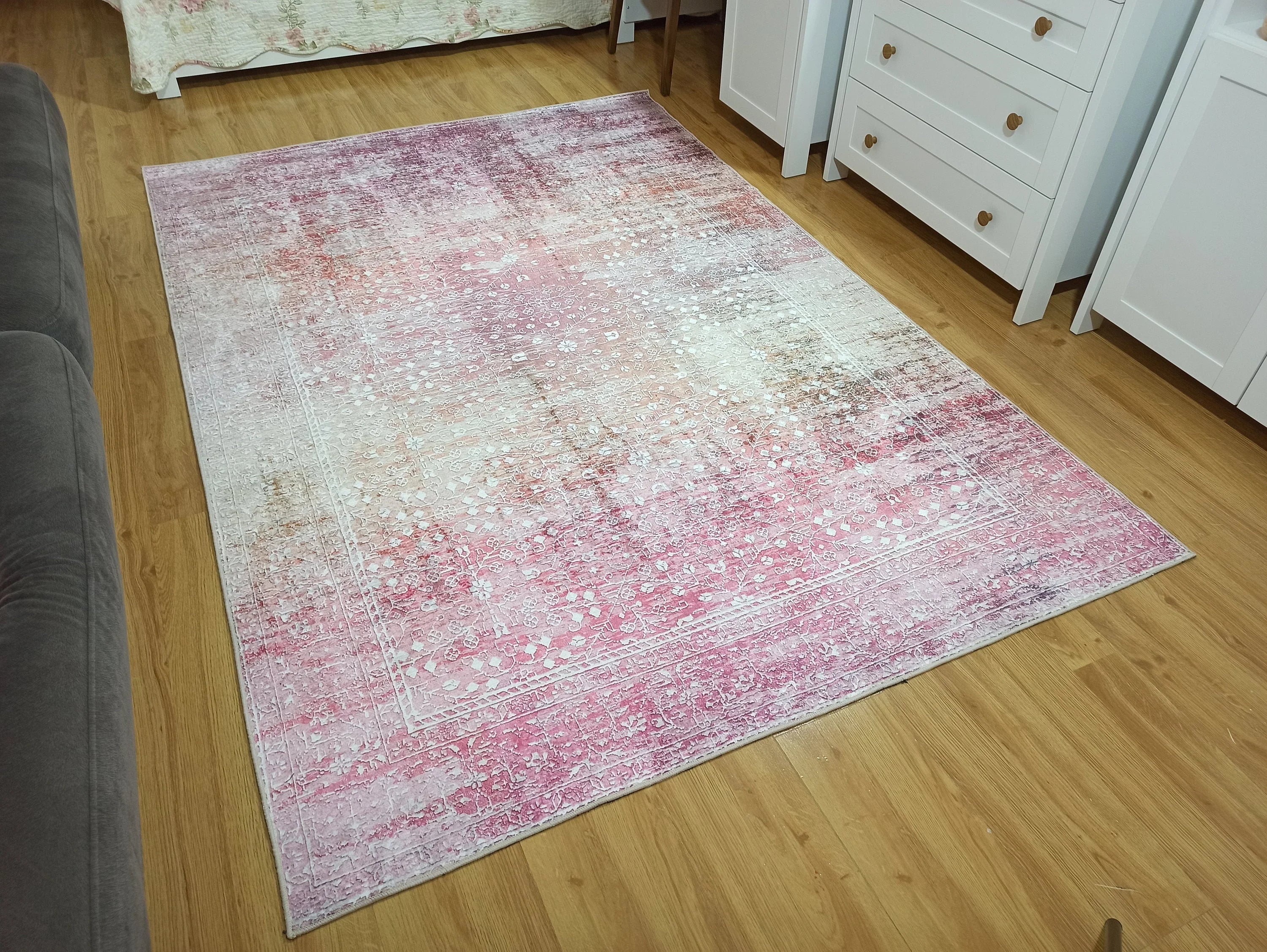 Eskitme Dokulu Pudra ve Pembe Vintage Salon Halısı - OUTLET - 12776OU