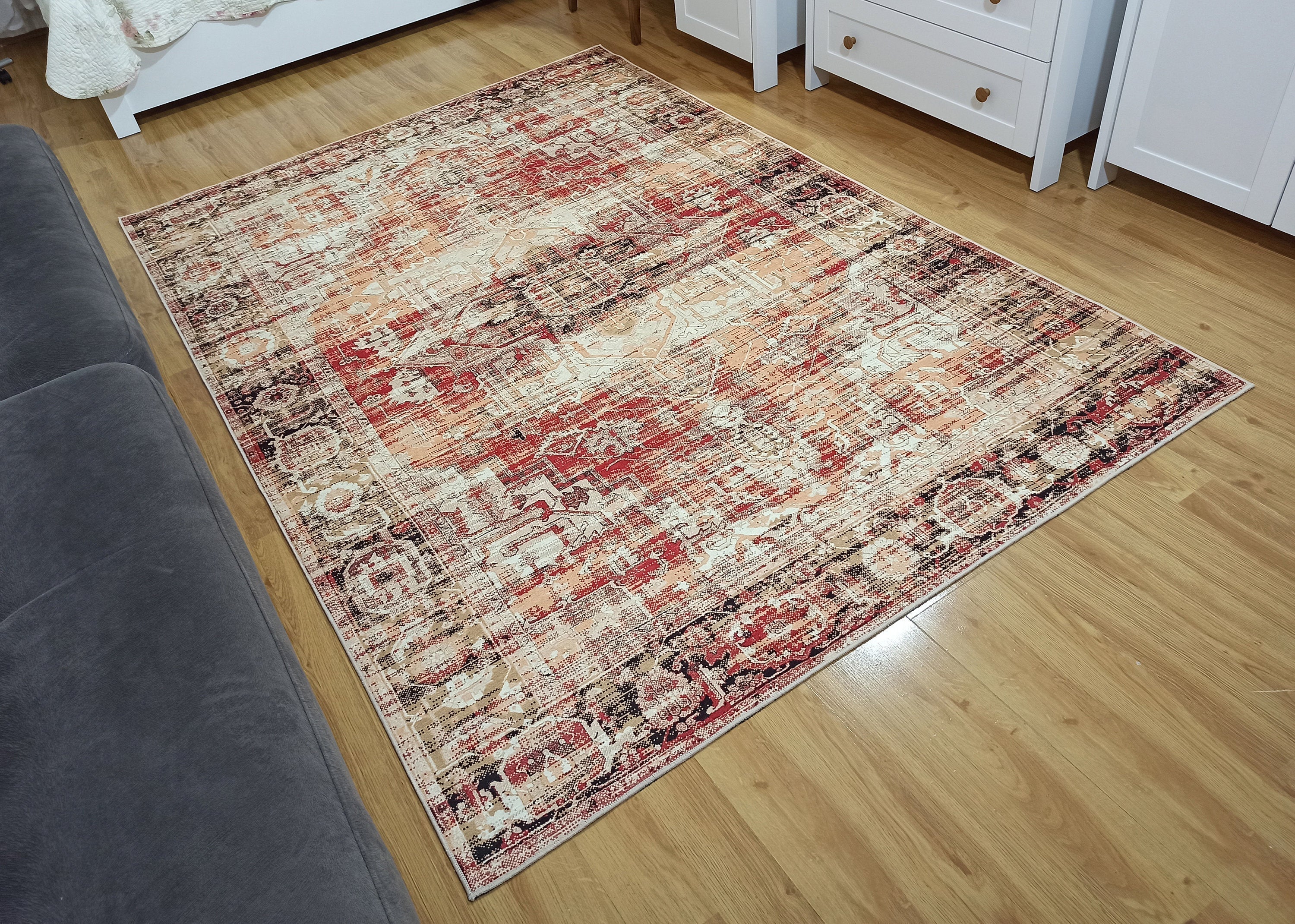 Eskitme Madalyon Desenli Kırmızı ve Krem Vintage Salon Halısı - OUTLET - 11669OU