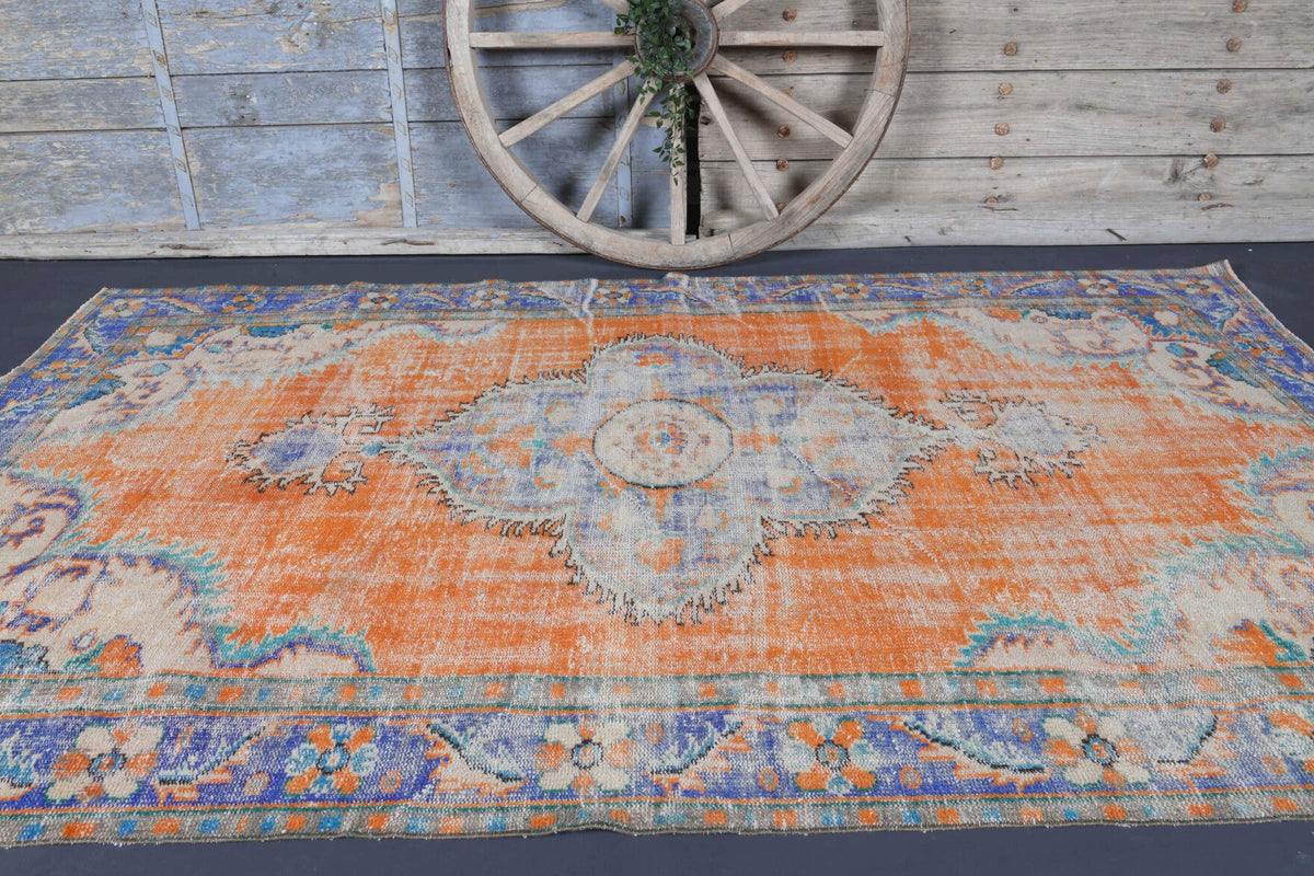 El yapımı vintage halı 183x274 cm oryantal desenli yün - kenar ve saçak detayı