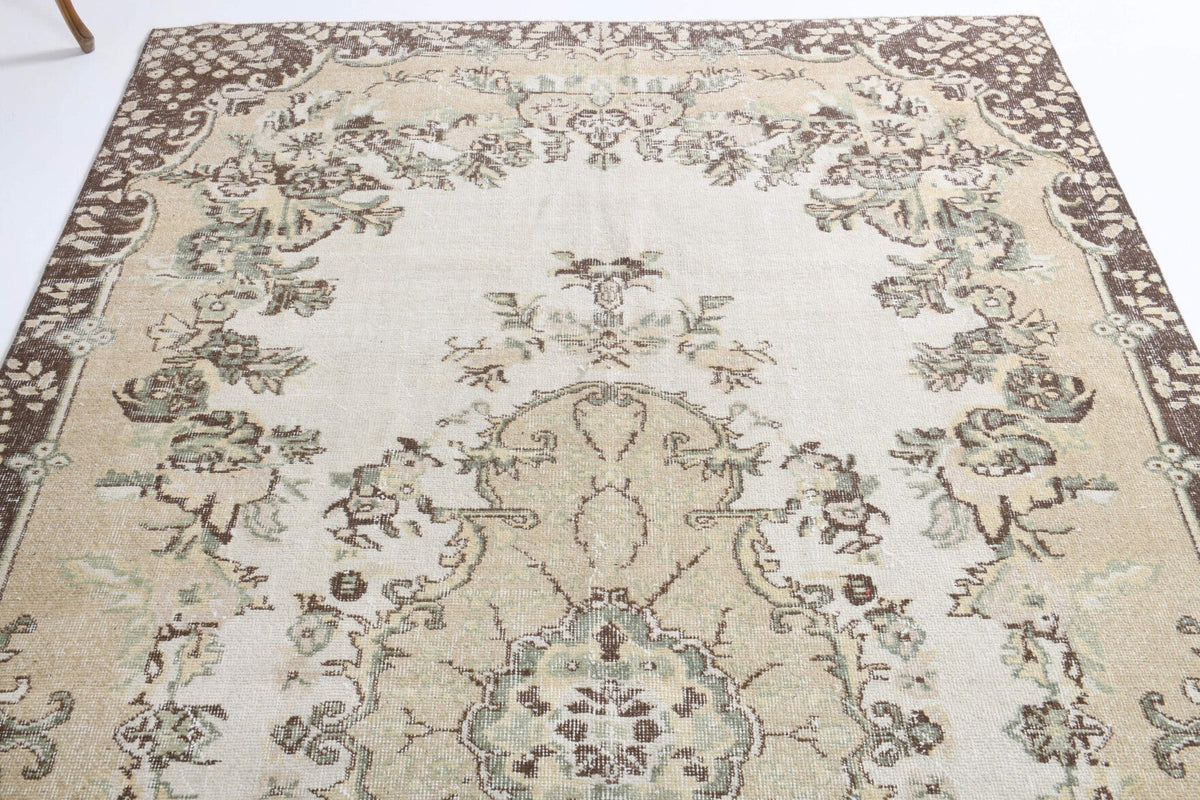 El yapımı vintage halı 183x274 cm oryantal desenli yün - kenar ve saçak detayı