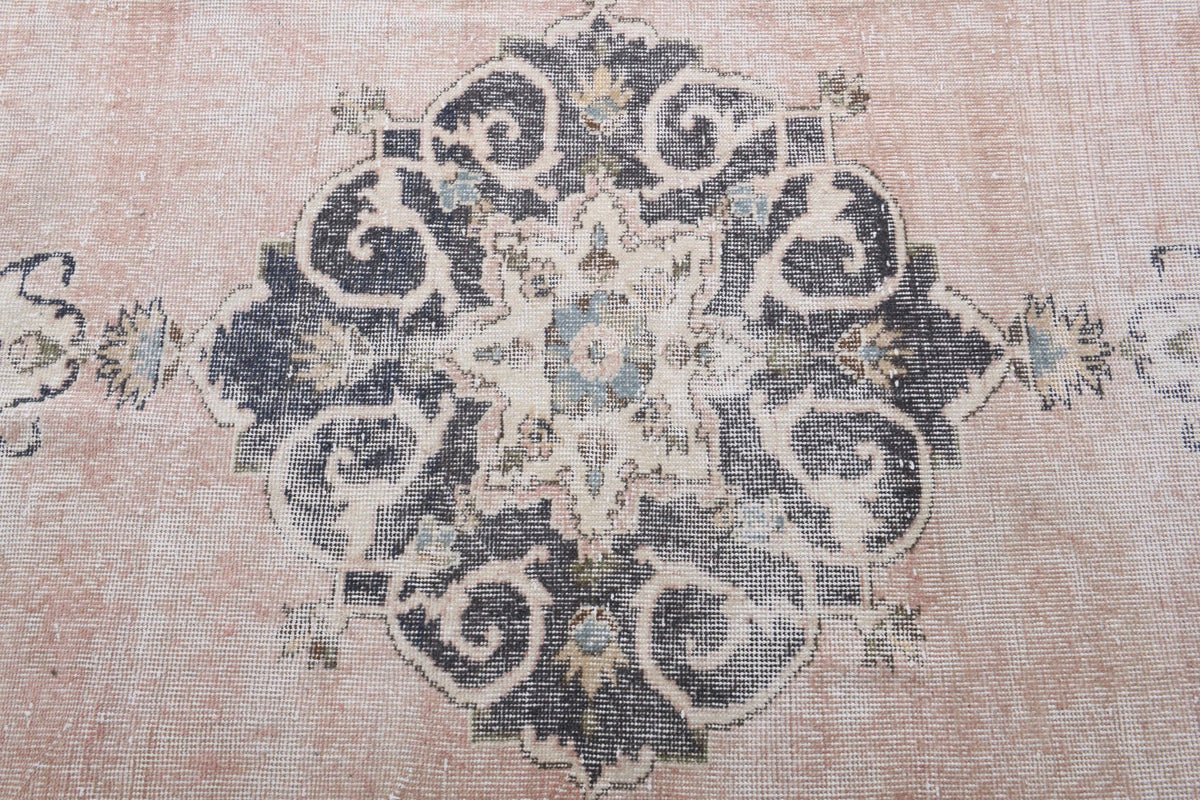El yapımı vintage halı 183x305 cm madalyonlu desenli yün - mekan görünümü