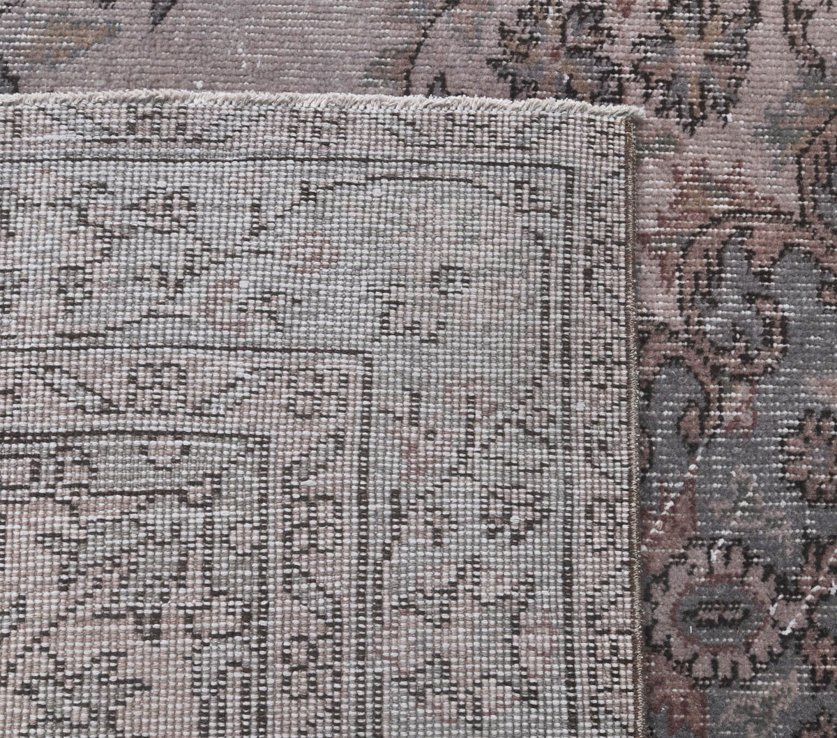 El yapımı vintage halı 185x295 cm oryantal desenli yün - mekan görünümü