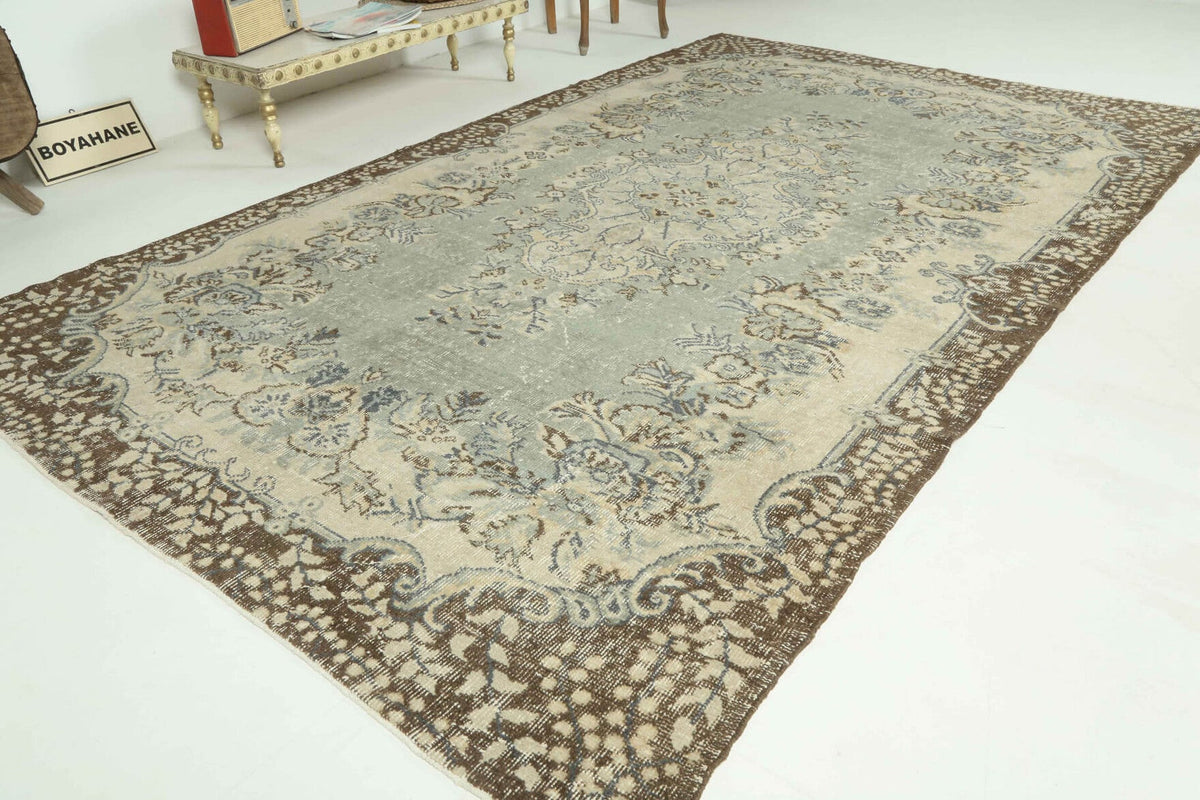El yapımı vintage halı 183x274 cm çiçek desenli desenli yün - yakın çekim doku detayı