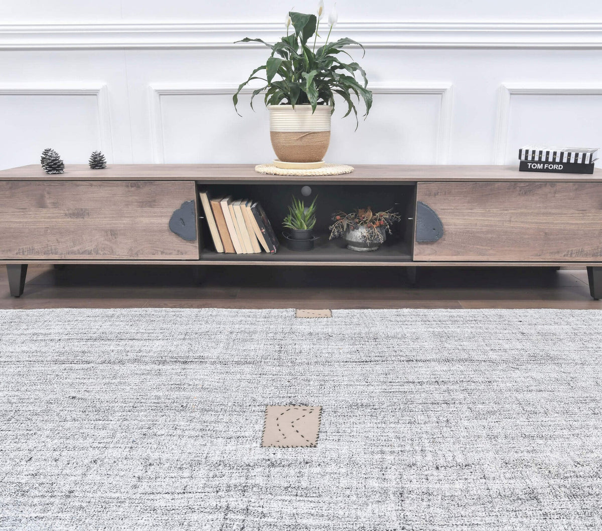 El yapımı vintage halı 188x320 cm düz desenli yün - kenar ve saçak detayı