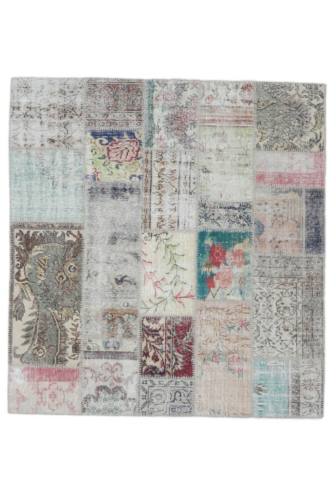5x6  Vintage Distressed Patchwork Area Rug