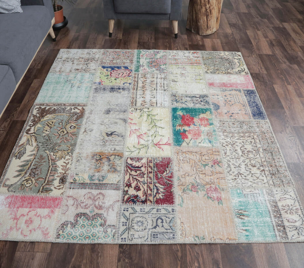 5x6  Vintage Distressed Patchwork Area Rug