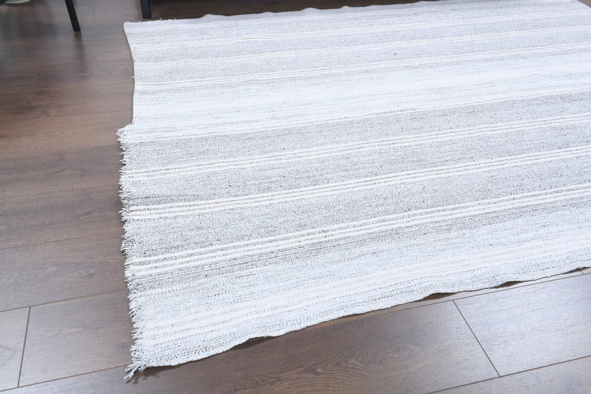 El yapımı vintage halı 178x213 cm çizgili desenli yün - kenar ve saçak detayı