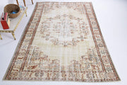 1970'lerden Anadolu kökenli oryantal desenli el dokuma vintage halı, 195x235 cm