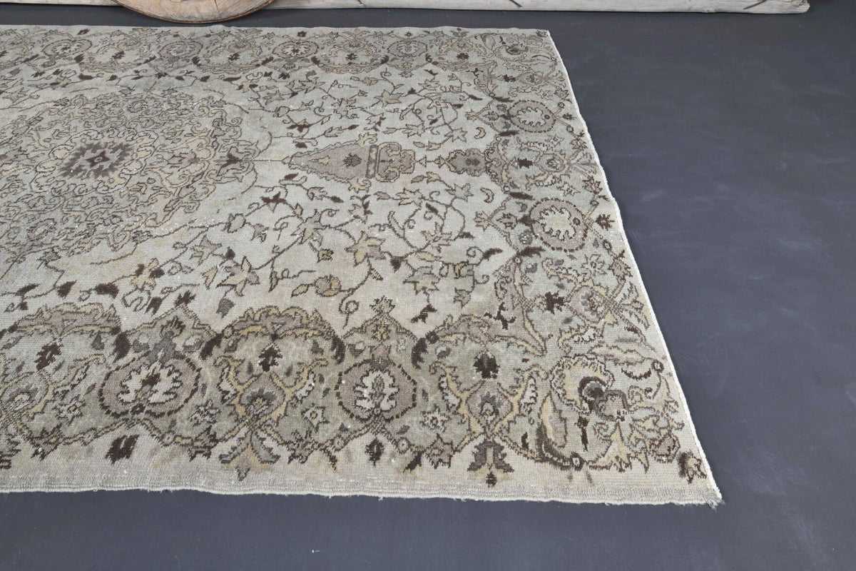 Vintage Anatolain Area Rug