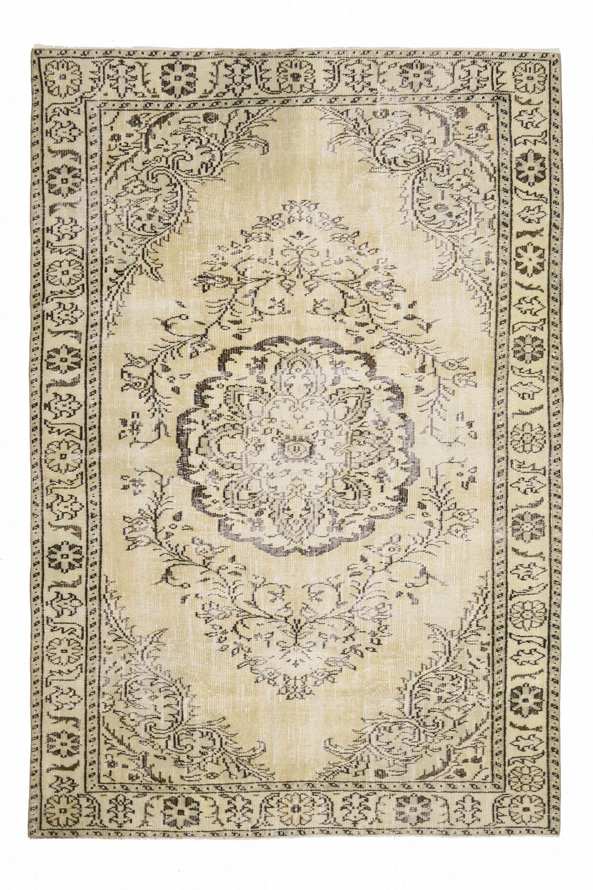 El yapımı vintage halı 183x272 cm oryantal desenli yün - mekan görünümü