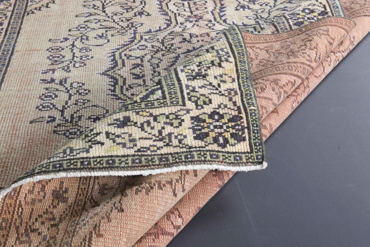 El yapımı vintage halı 170x272 cm oryantal desenli yün - üstten görünüm