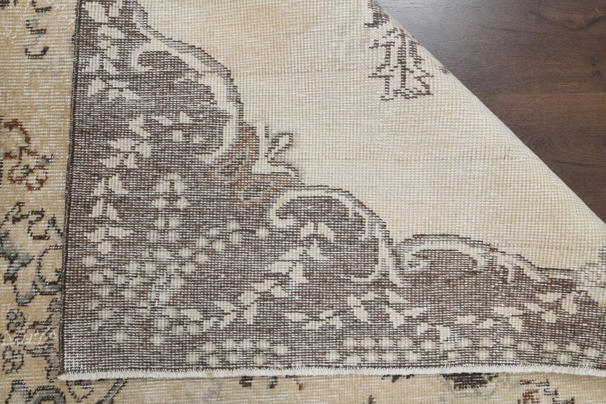 El yapımı vintage halı 168x277 cm oryantal desenli yün - mekan görünümü