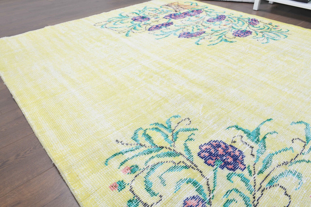 El yapımı vintage halı 178x259 cm çiçek desenli desenli yün - açık alan görünümü