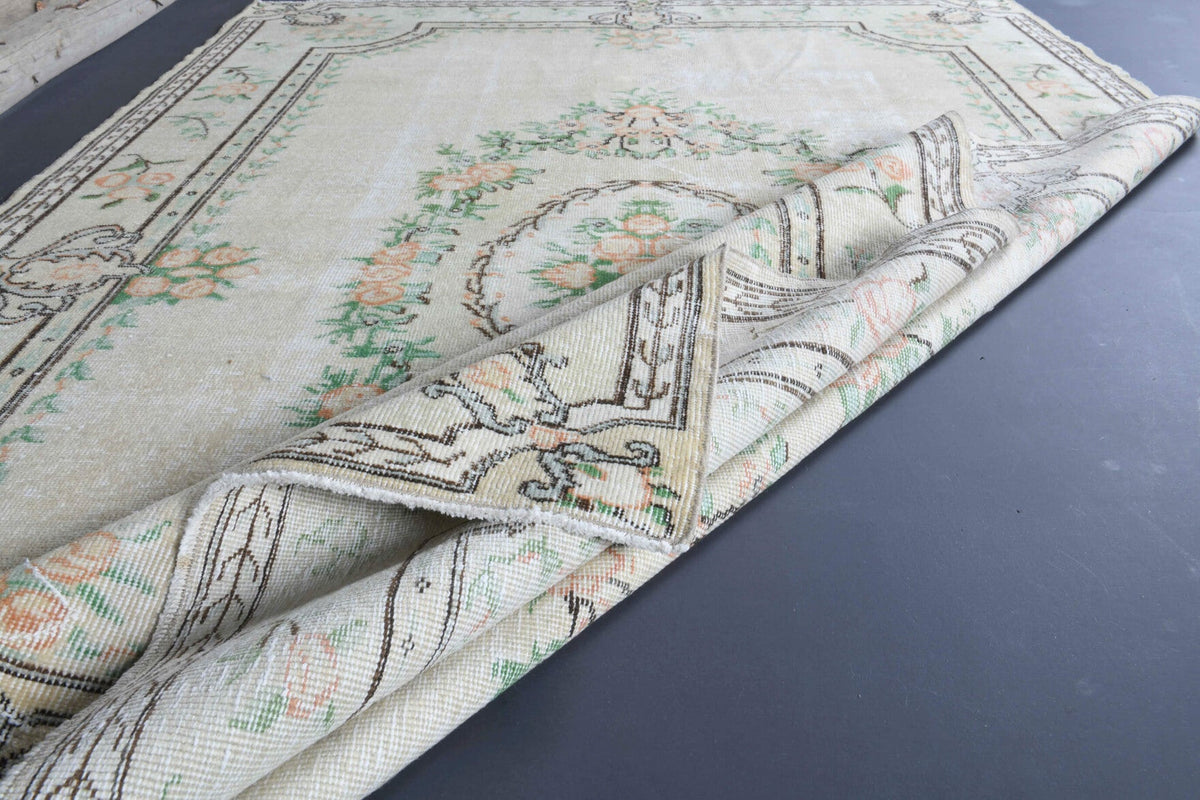 El yapımı vintage halı 188x279 cm madalyonlu desenli yün - desen detayı