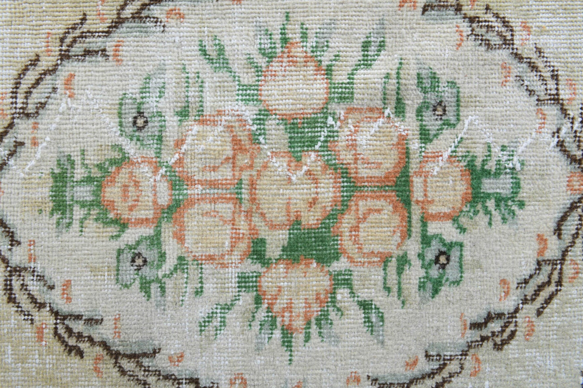 El yapımı vintage halı 188x279 cm madalyonlu desenli yün - mekan görünümü