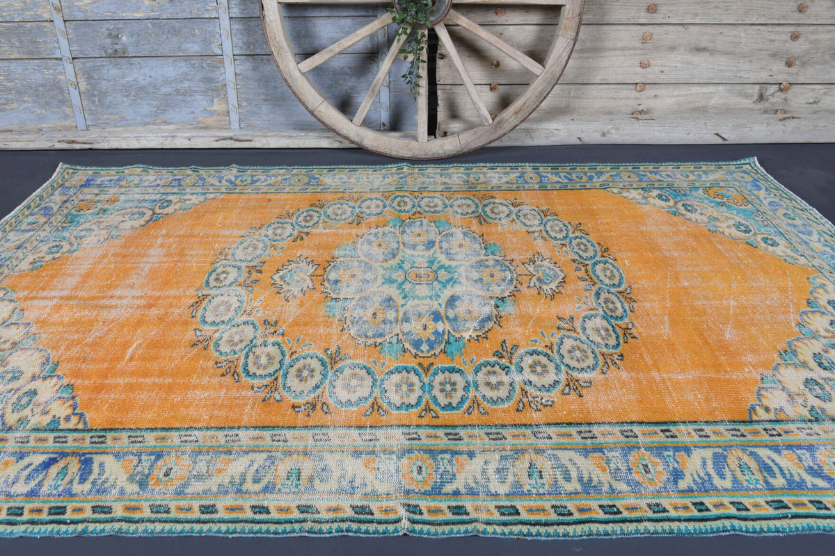 El yapımı vintage halı 170x262 cm oryantal desenli yün - yakın çekim doku detayı