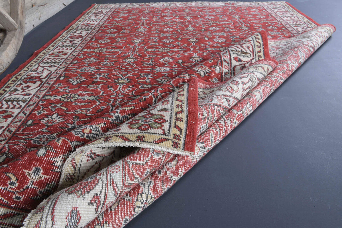 El yapımı vintage halı 170x274 cm çiçek desenli desenli yün - üstten görünüm