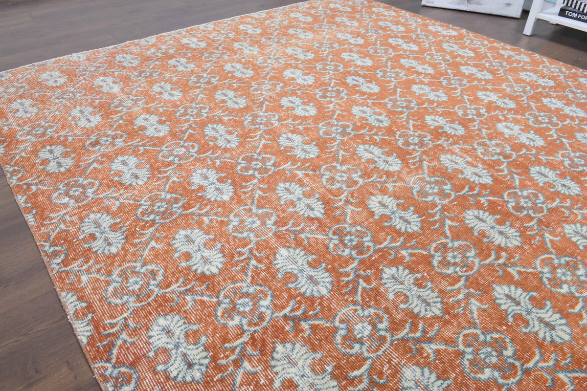 El yapımı vintage halı 213x305 cm damask desenli yün - ışık altında renk detayı