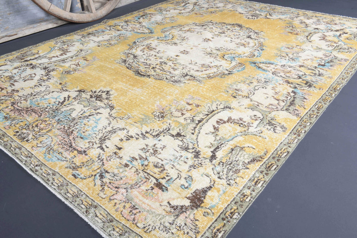 El yapımı vintage halı 183x274 cm oryantal desenli yün - yakın çekim doku detayı