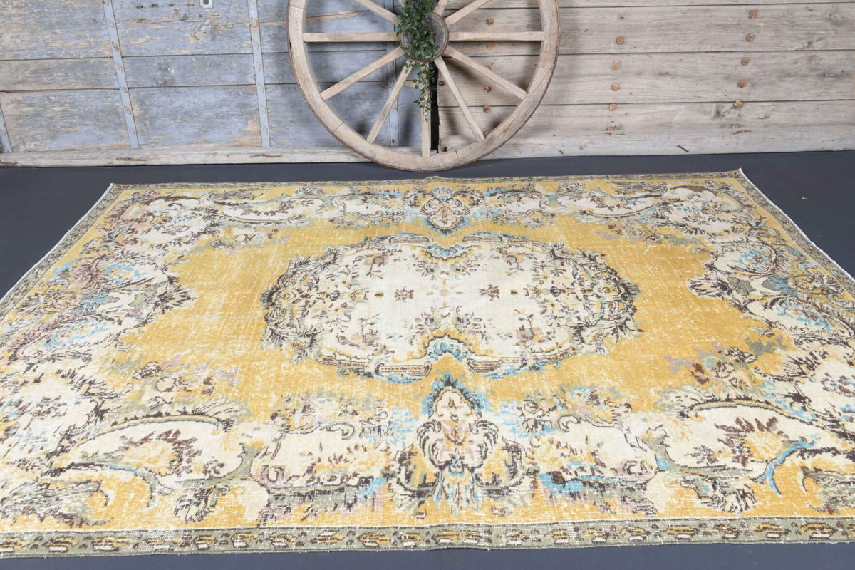 El yapımı vintage halı 183x274 cm oryantal desenli yün - kenar ve saçak detayı