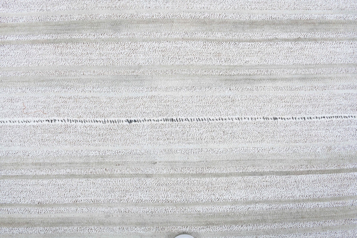 El yapımı vintage halı 201x284 cm çizgili desenli yün - mekan görünümü