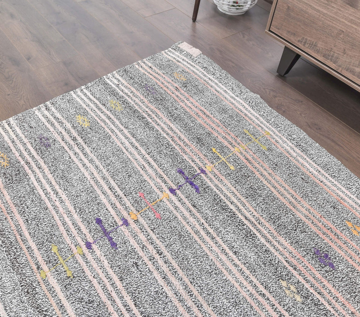 El yapımı vintage halı 244x310 cm çizgili desenli yün - desen detayı