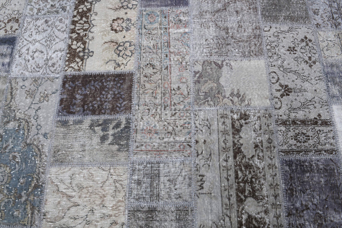 El yapımı vintage halı 254x302 cm tribal desenli yün - kenar ve saçak detayı