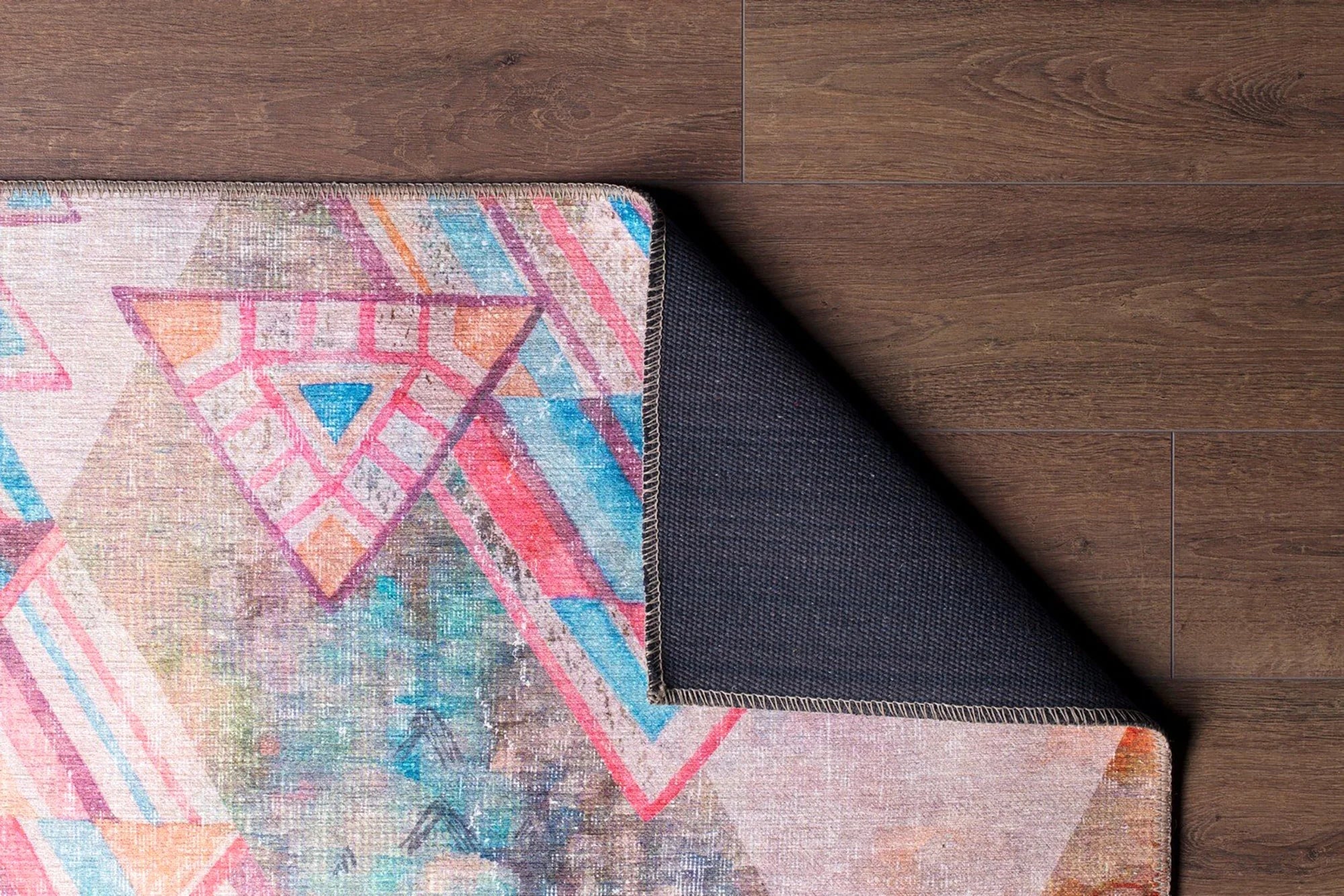 Gray Geometric Patterned Vintage Carpet - CLEARANCE - AL129OU