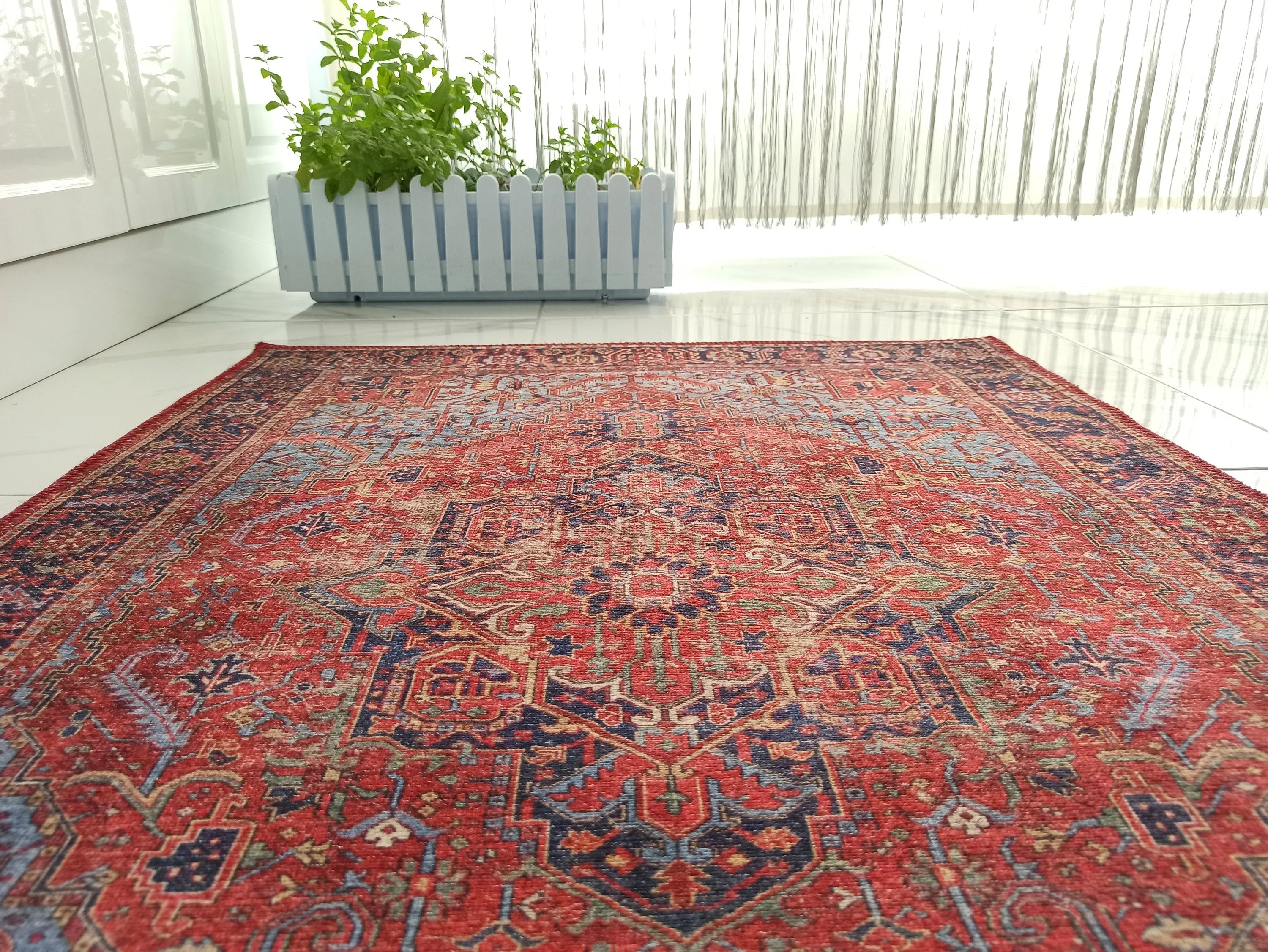 Açık Lacivert ve Kırmızı Medalyonlu Vintage Halı - OUTLET - AL162OU