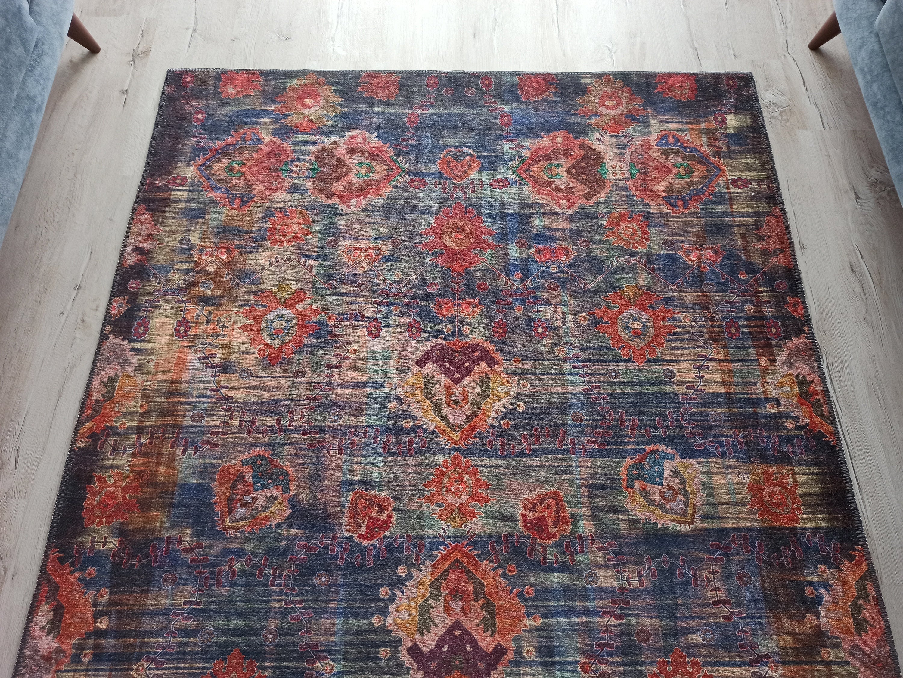 Lacivert ve Bordo Ebruli Geçişli Modern Vintage Halı