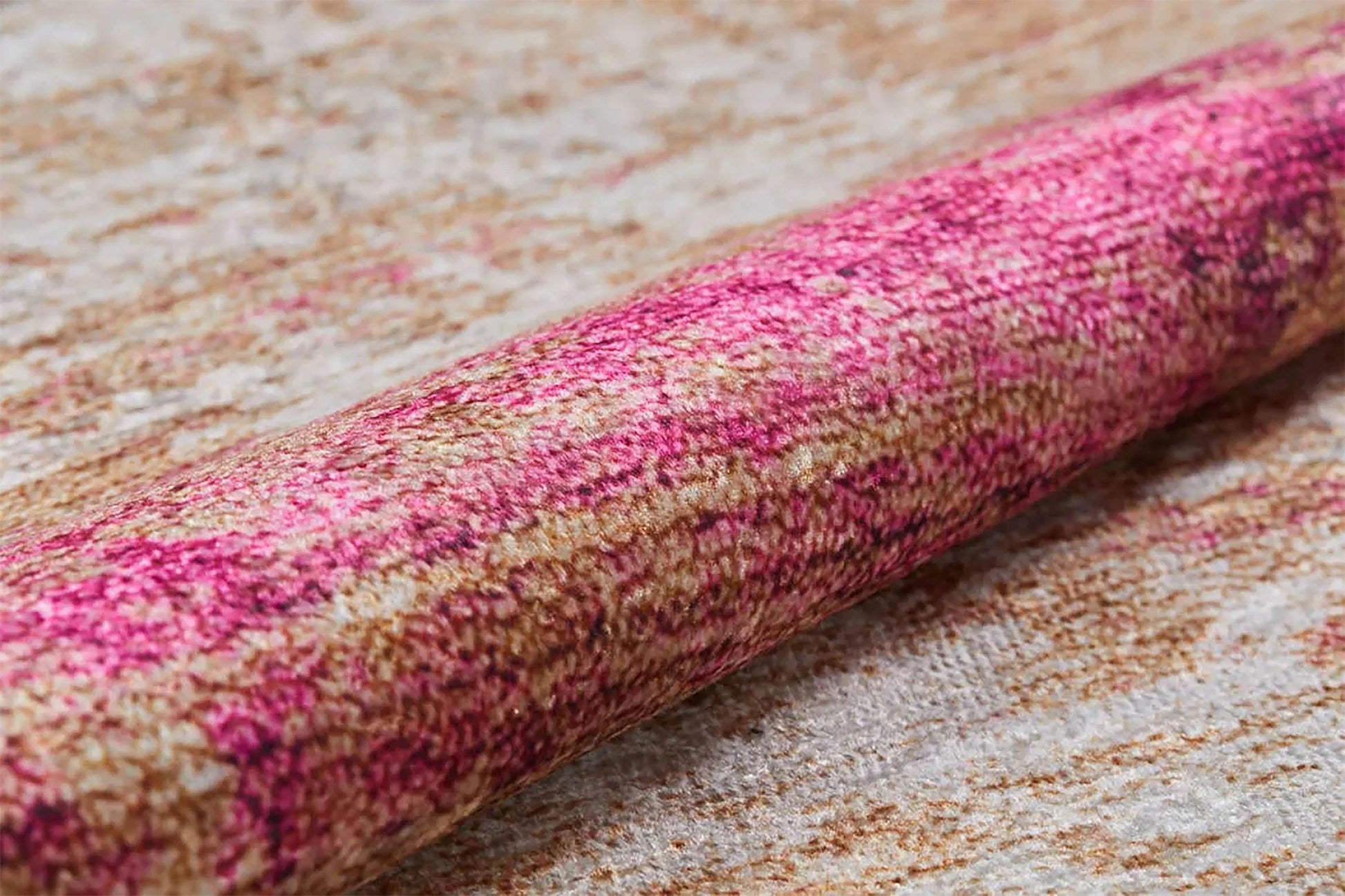 Abstract Desenli Pembe Bej Modern Halı