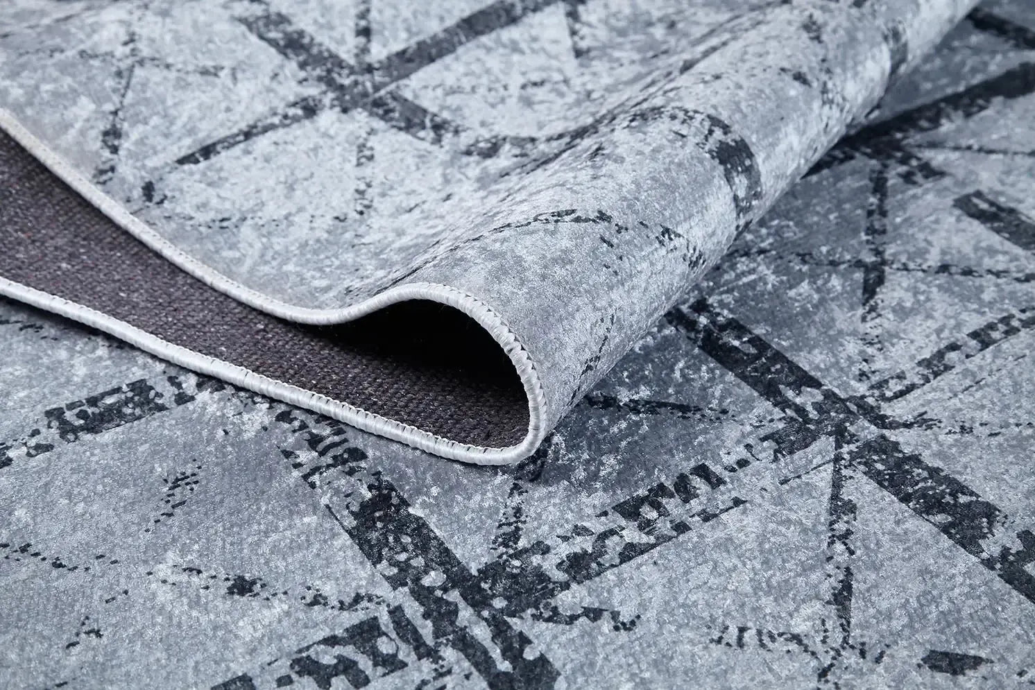 Açık Gri Kafes Desenli Geometrik Halı