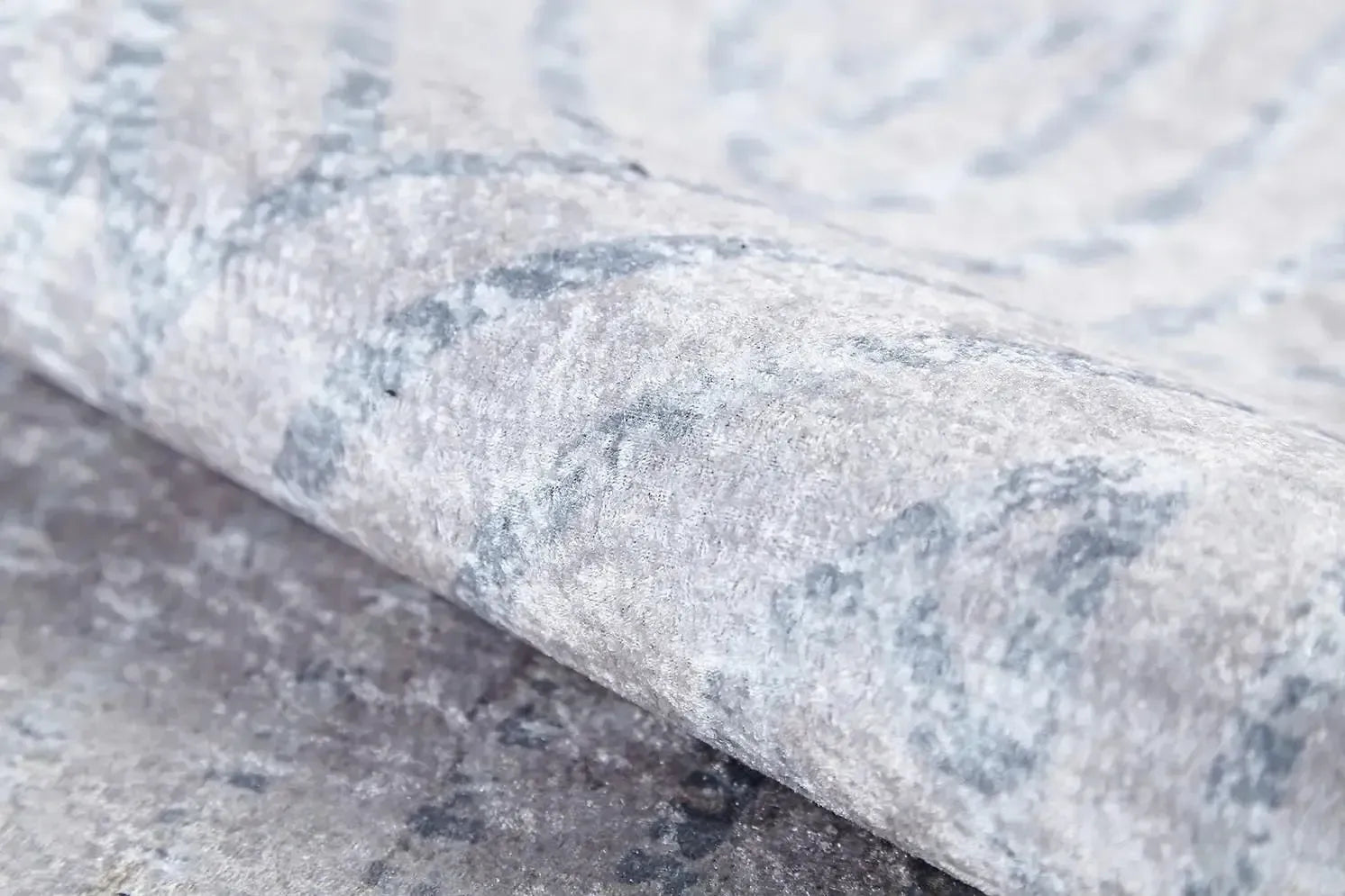 Açık Gri Krem Modern Çizgili Halı