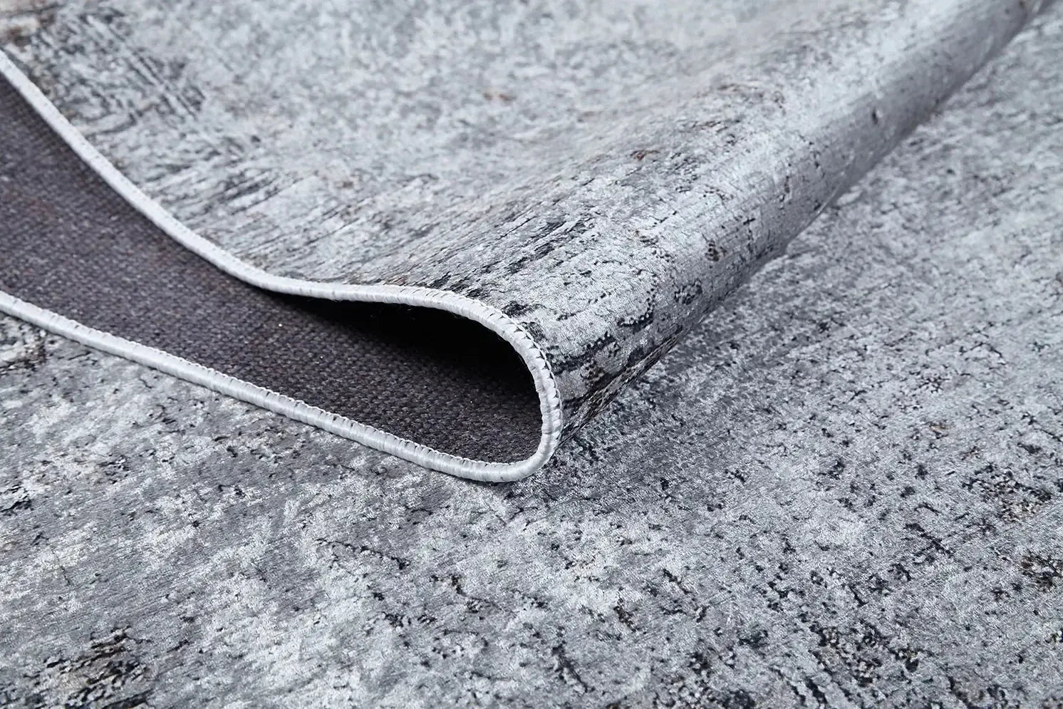 Açık Gri Soyut Dokulu Eskitme Halı