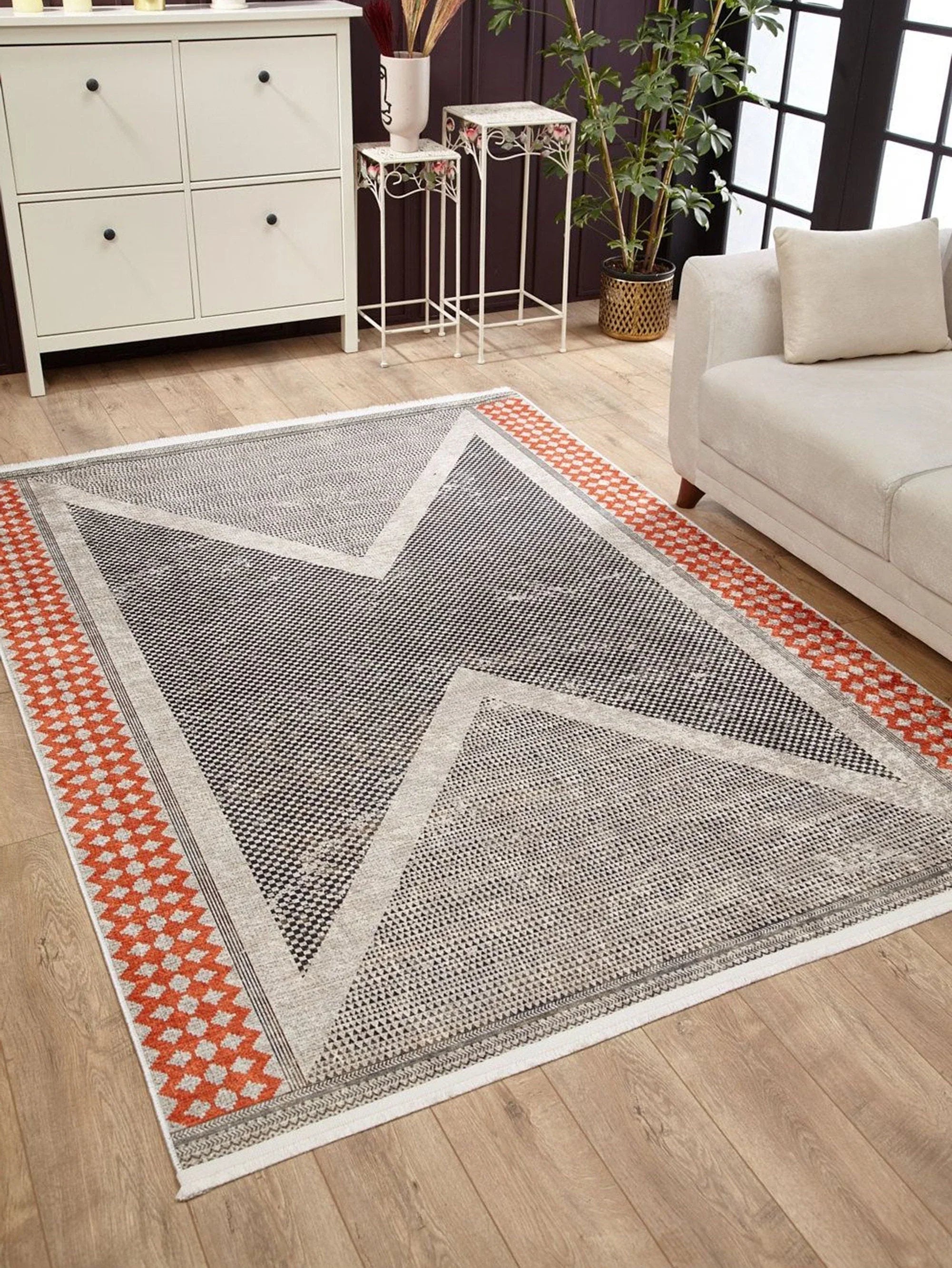 Antik Gri Turuncu Geometrik Desenli Halı