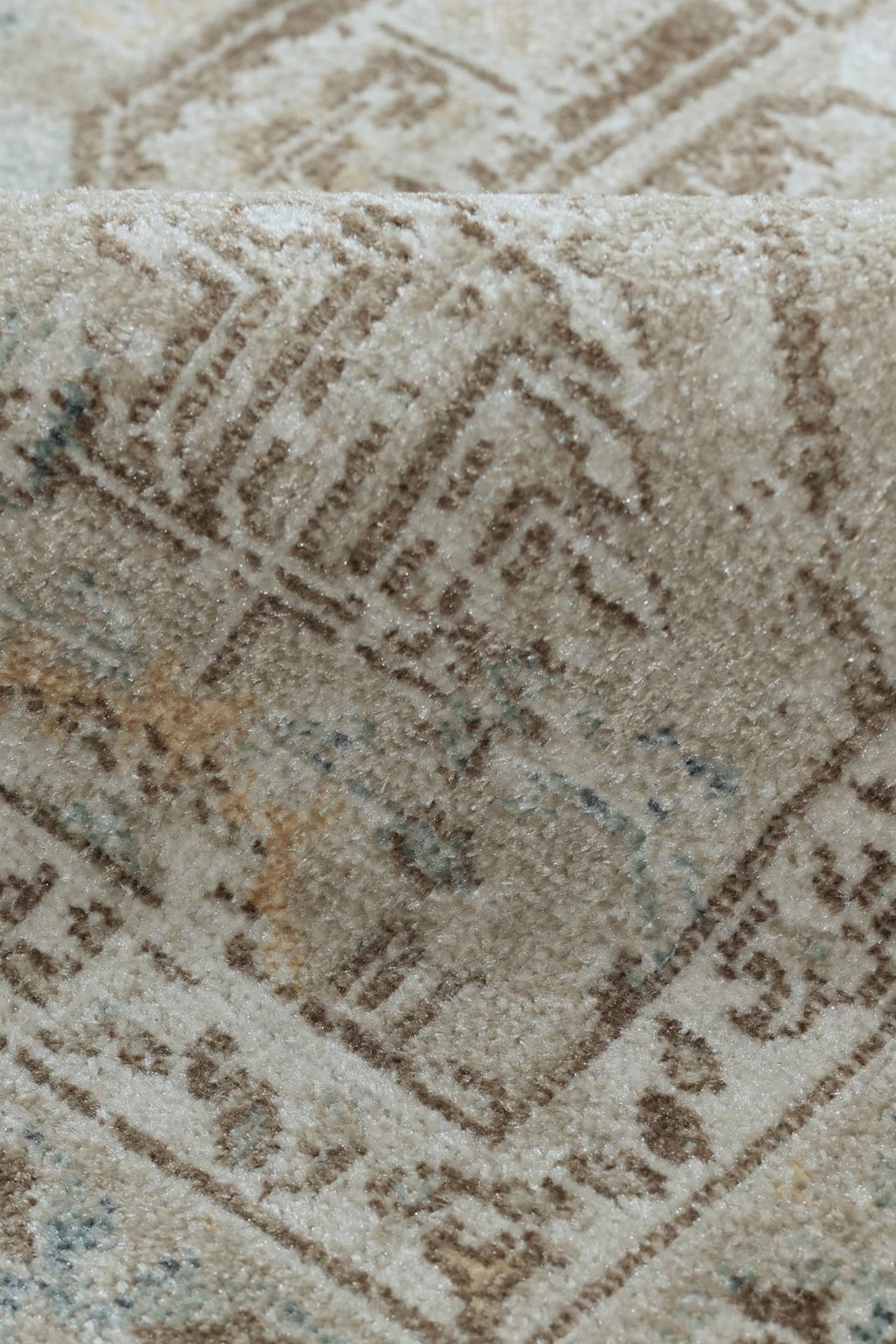 Kum Beji ve Vizon Geometrik Motifli Vintage Eskitme Halı - FMBH08
