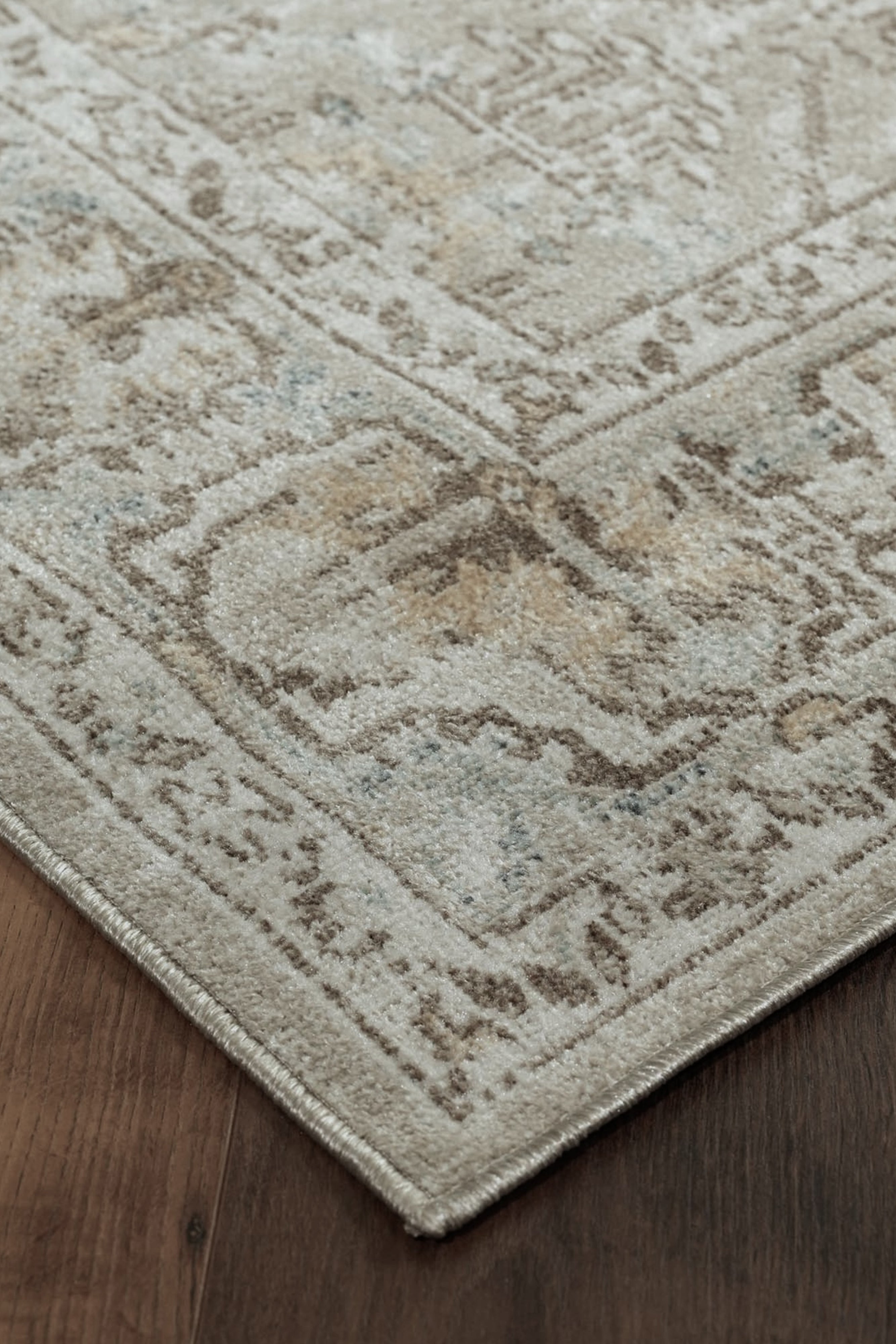 Kum Beji ve Vizon Geometrik Motifli Vintage Eskitme Halı - FMBH08