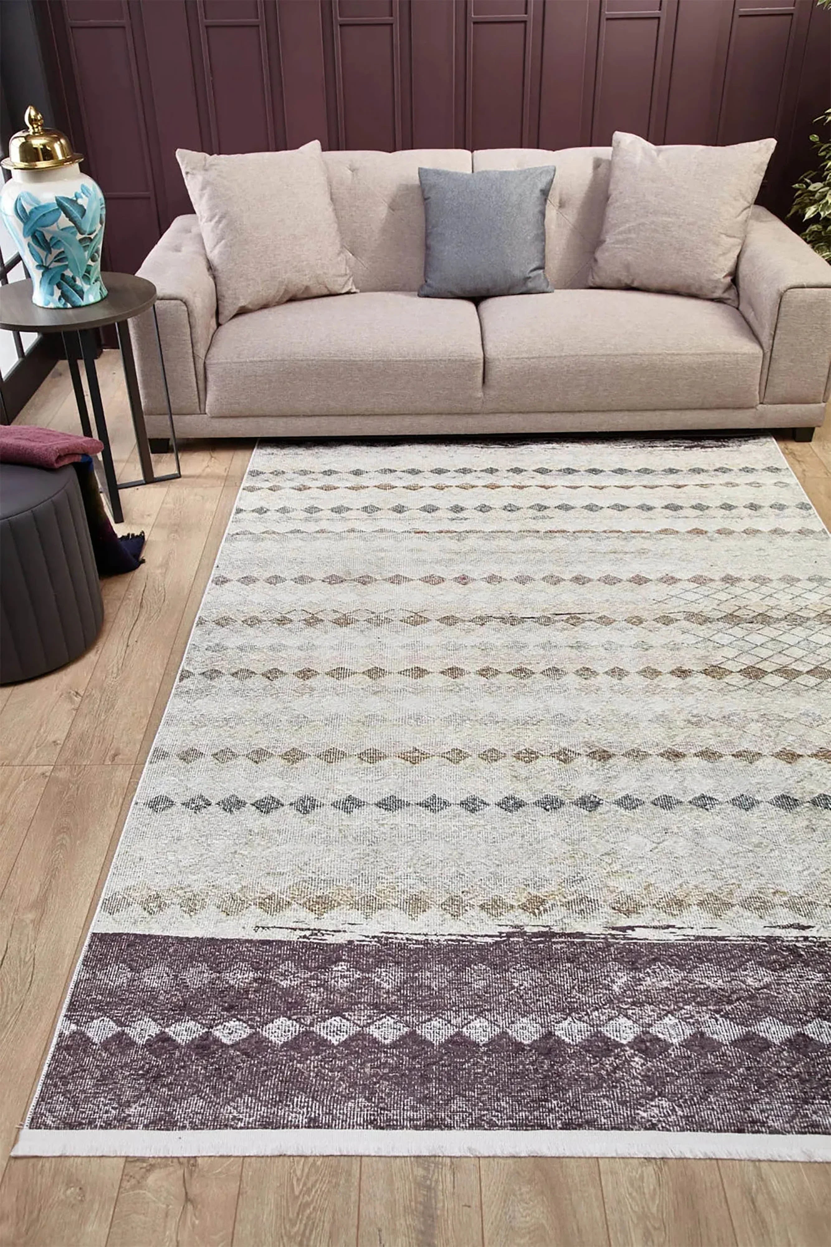 Bej Kahverengi Geometrik Antik Vintage Halı