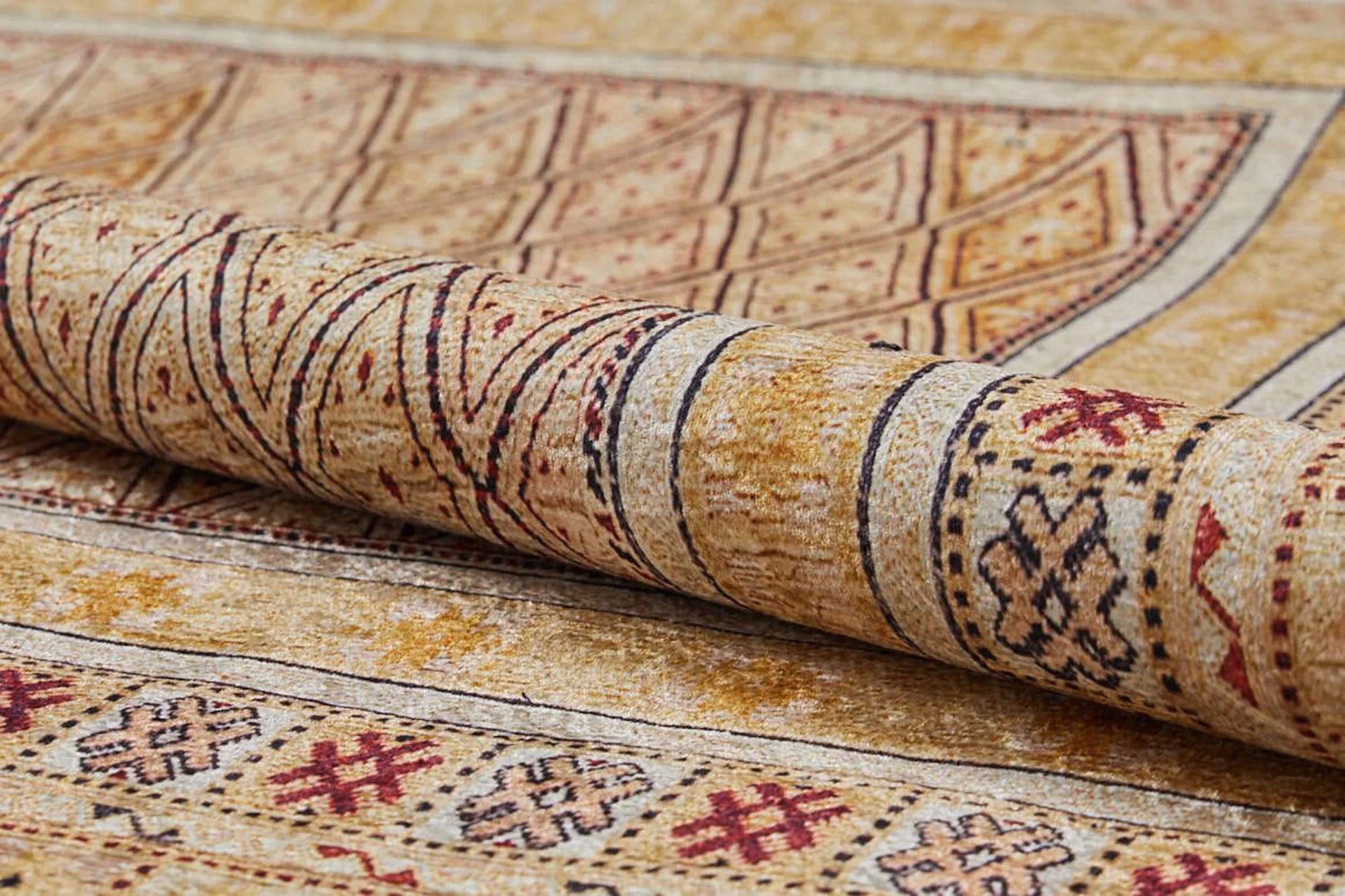 Bej Pastel Sarı Anadolu Kilim Halı