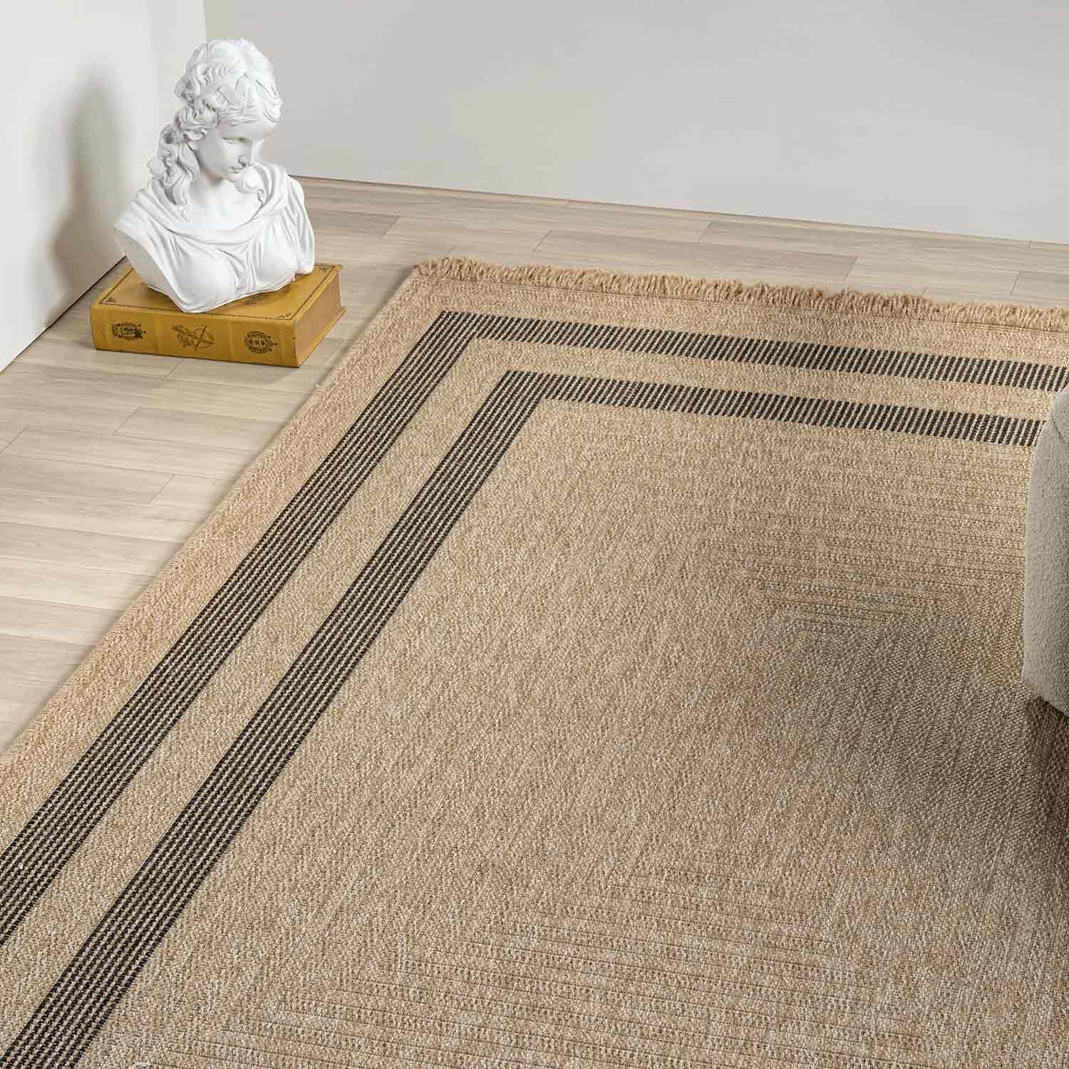 Bej Siyah Dikdörtgen Desenli Modern Halı