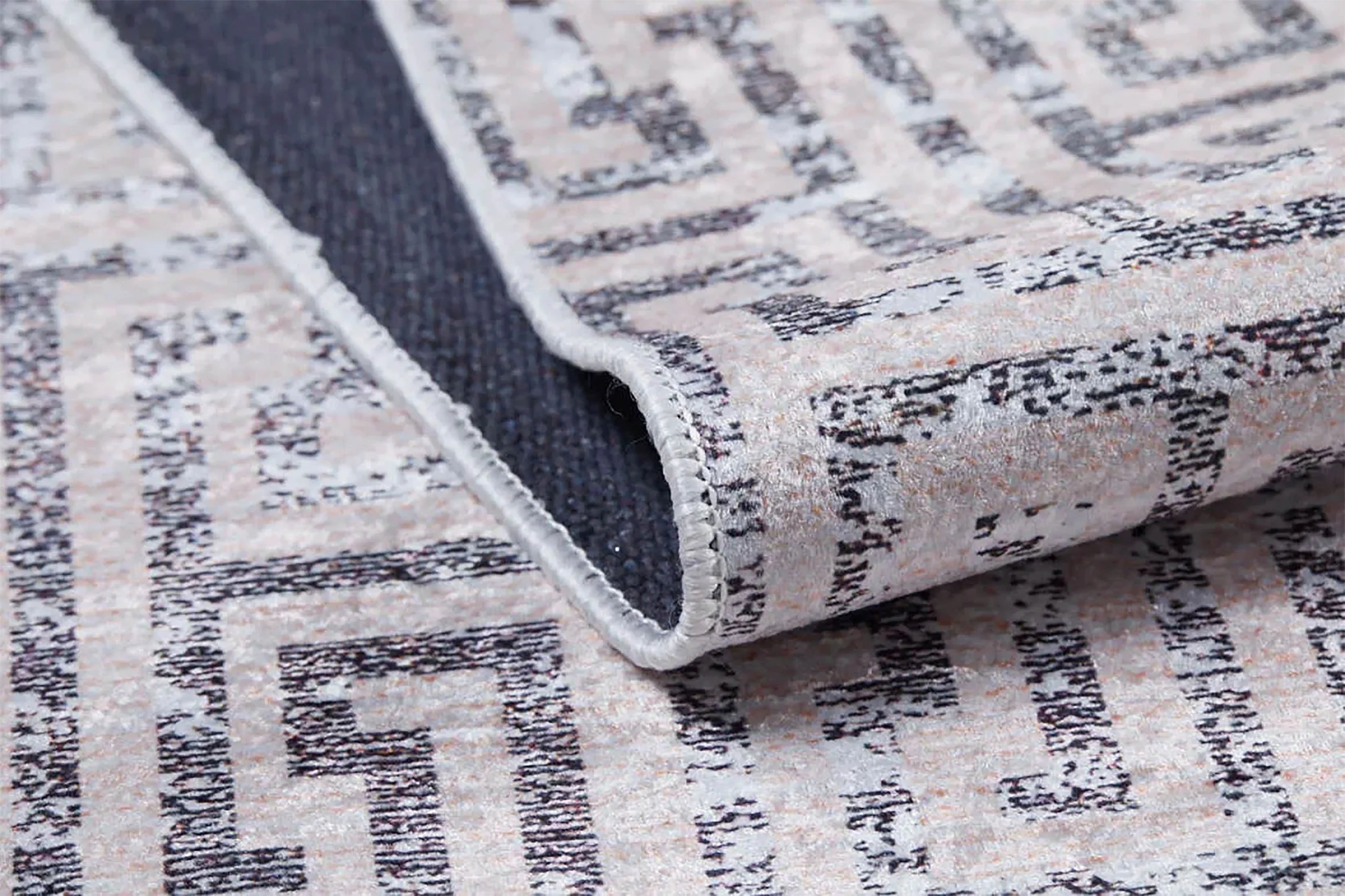 Bej Siyah Geometrik Modern Halı