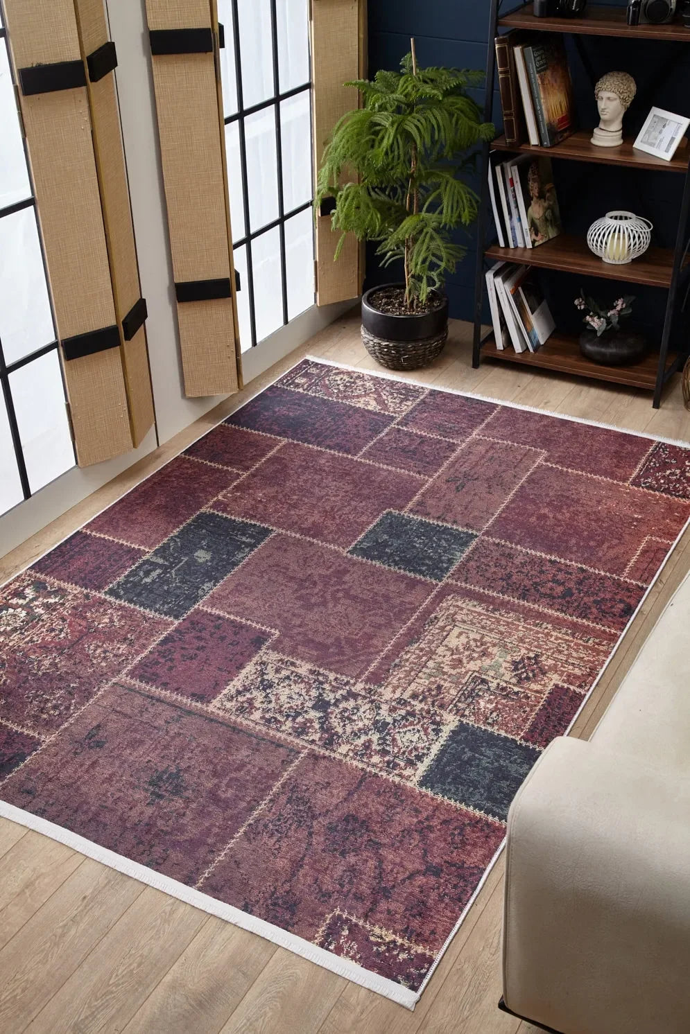 Bordo Kırmızı Eskitme Patchwork Görünümlü Halı