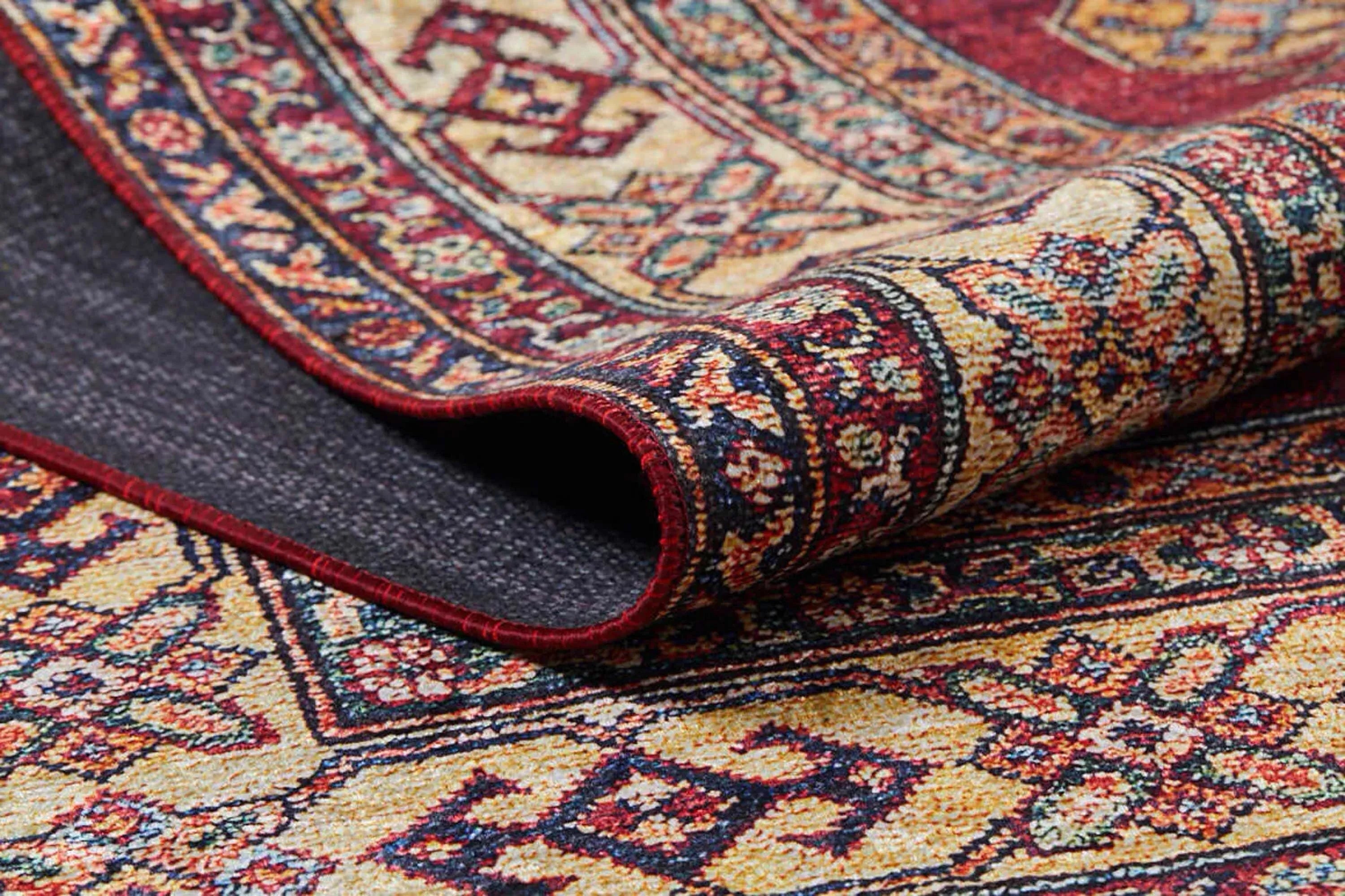 Bordo Klasik Desenli Oryantal Halı