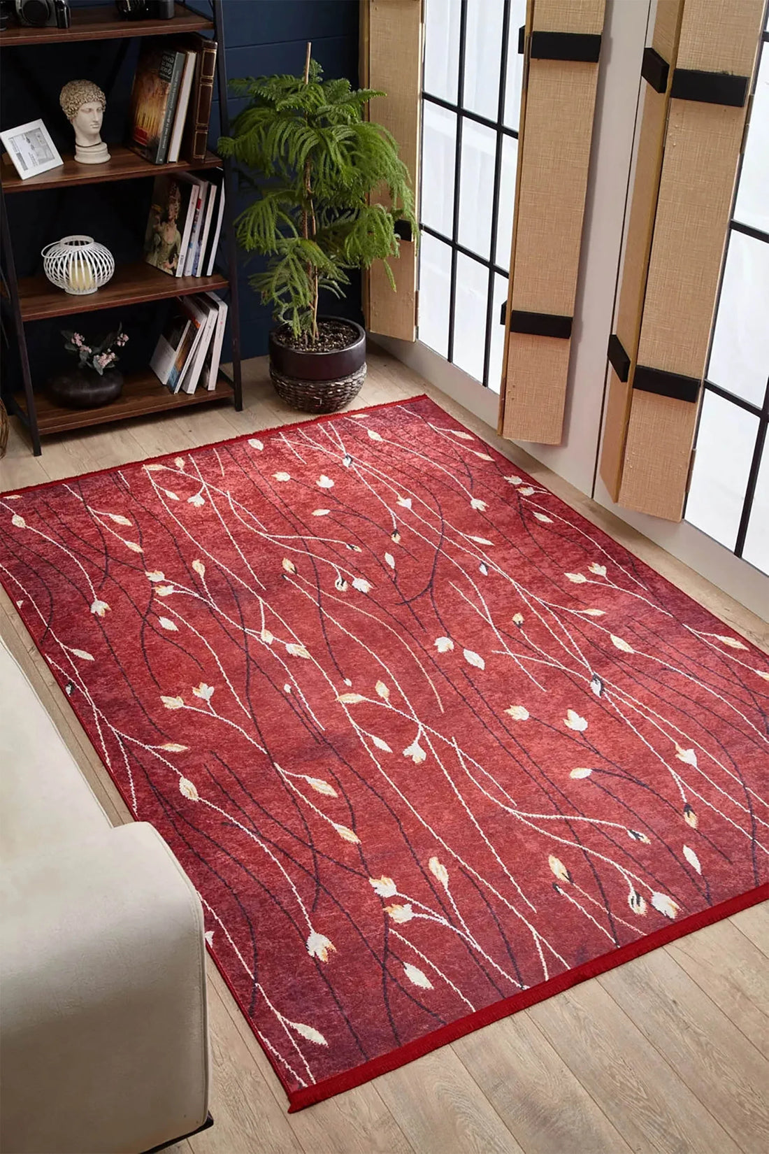 Çiçek Desenli Kırmızı Kilim Halı