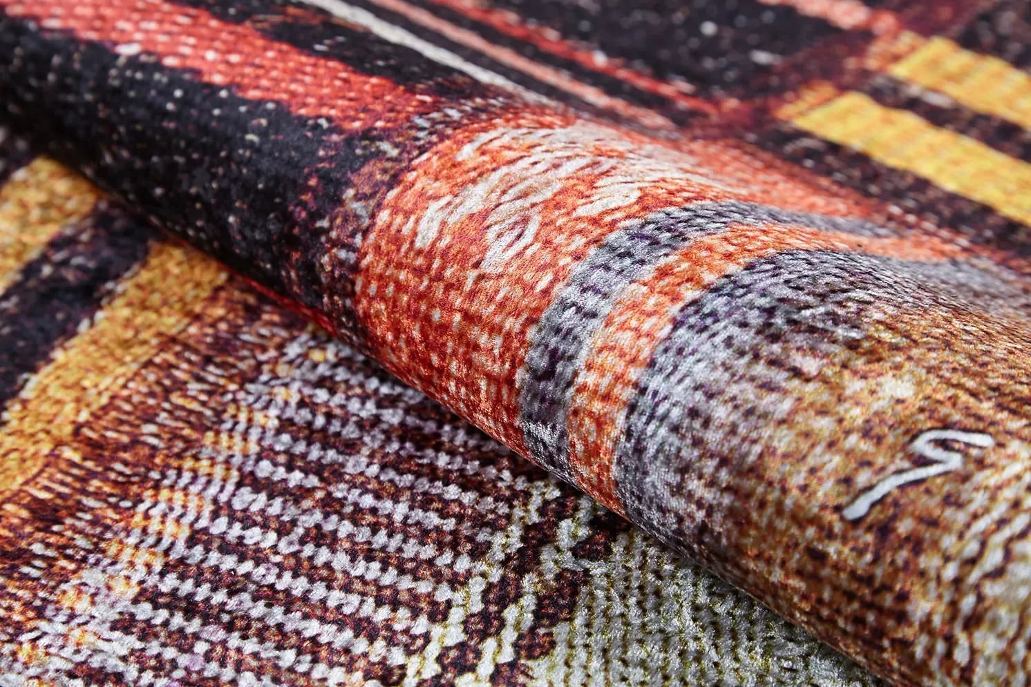 Çok Renkli Canlı Etnik Kilim Patchwork Görünümlü Halı