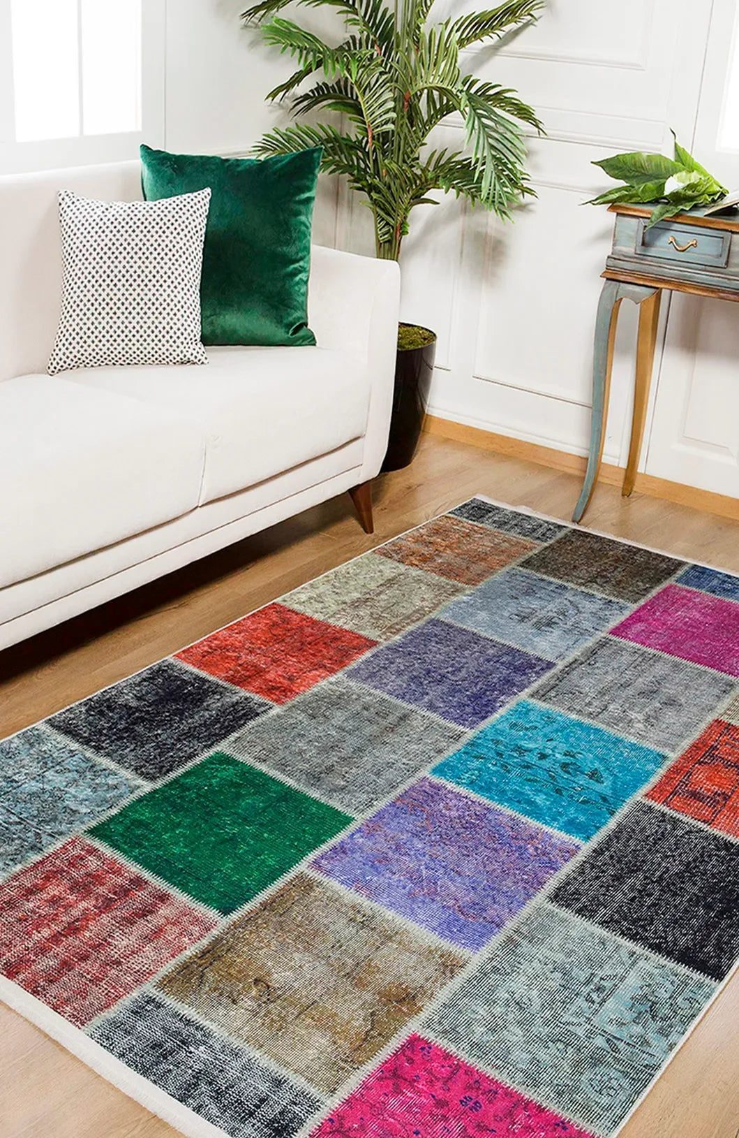 Çok Renkli Canlı Renkler Patchwork Görünümlü Halı