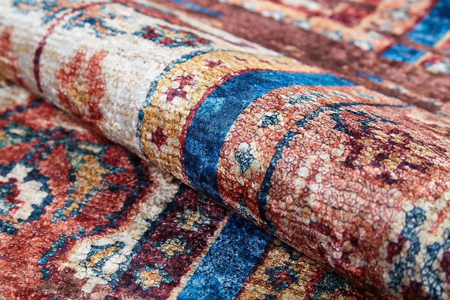 Çok Renkli Eskitme Otantik Kareli Desenli Halı
