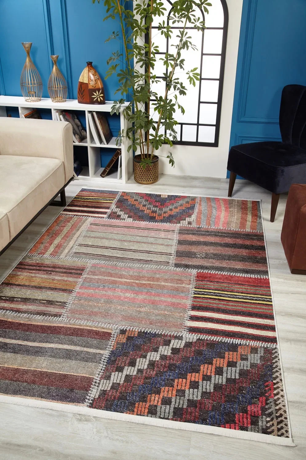 Çok Renkli Gri Bordo Etnik Çizgili Patchwork Görünümlü Halı